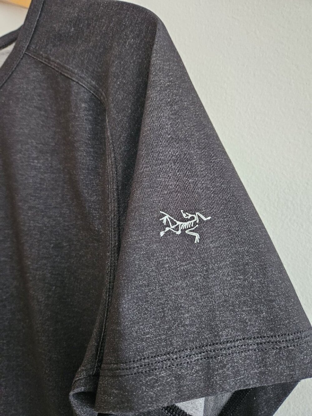 Arc'Teryx Shirt - Athletic Shirt - Picture 2 of 4